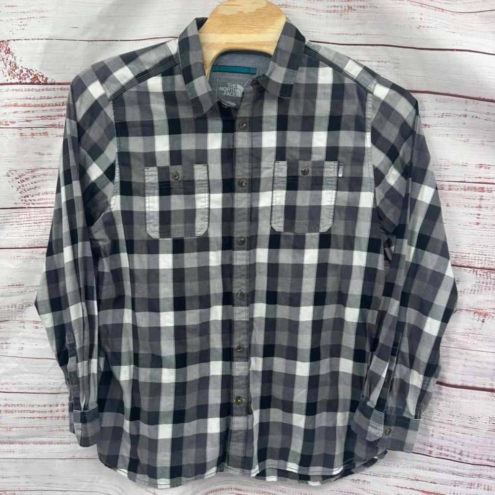 The North‎ Face Shirt Mens 2XL Long Sleeve Plaid Shirt Double Pocket Hiking